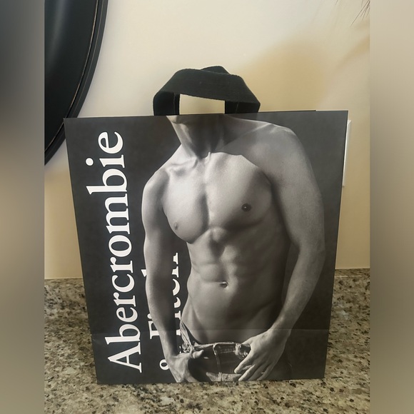 Abercrombie & Fitch Iconic Shopping Bag - Picture 5 of 5